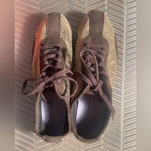 CLEARANCE - ANY 2 PAIRS OF SHOES $35 DKNY Distance II flats Size 6.5